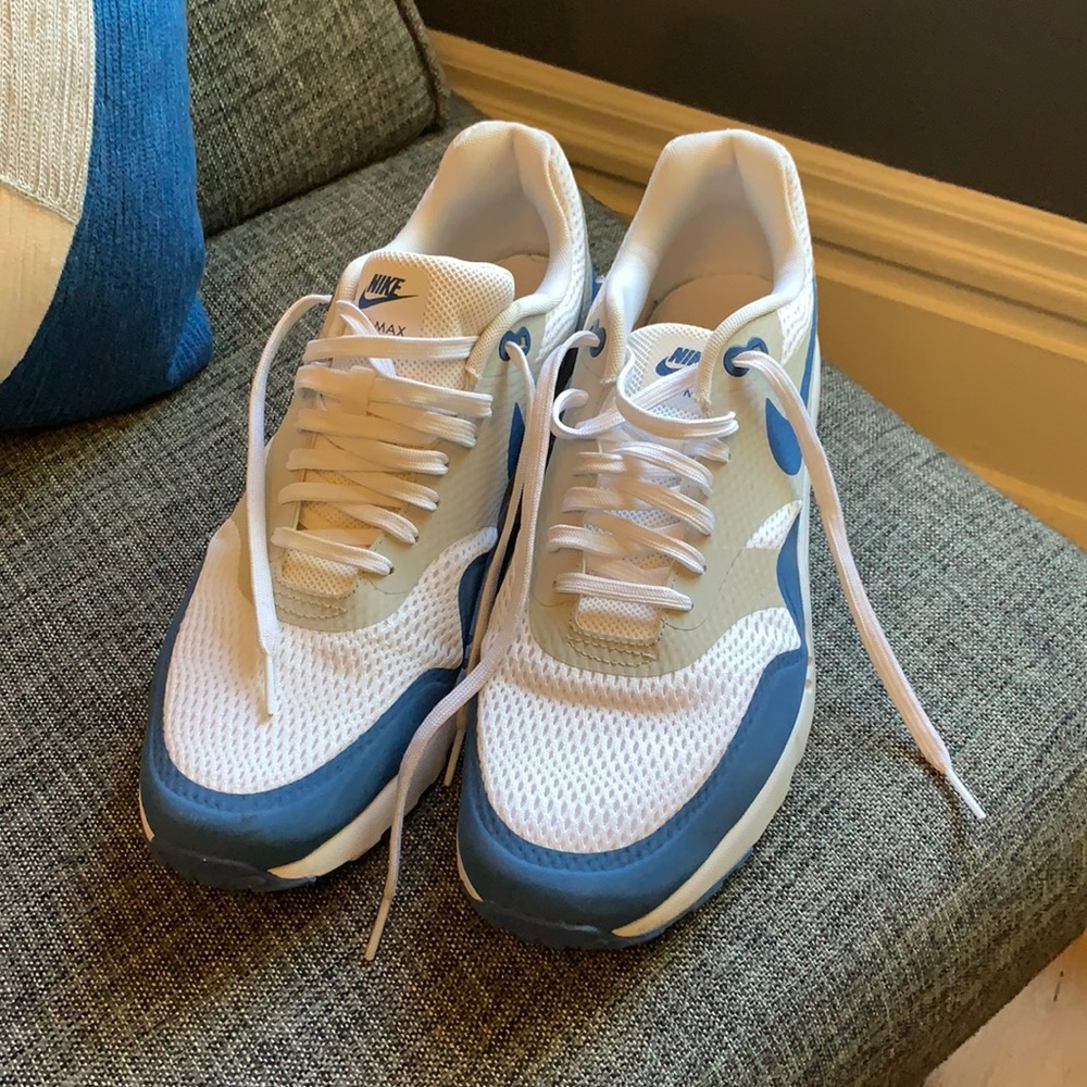 Nike Air Max — Men’s 13